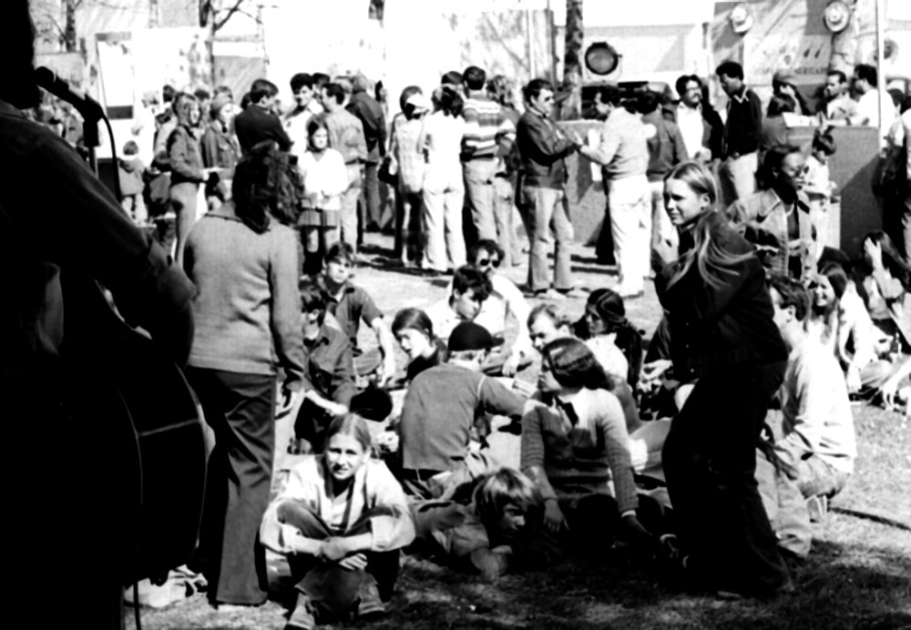 Zaragoza Air Force Base ~ Peoples' Fest 1975